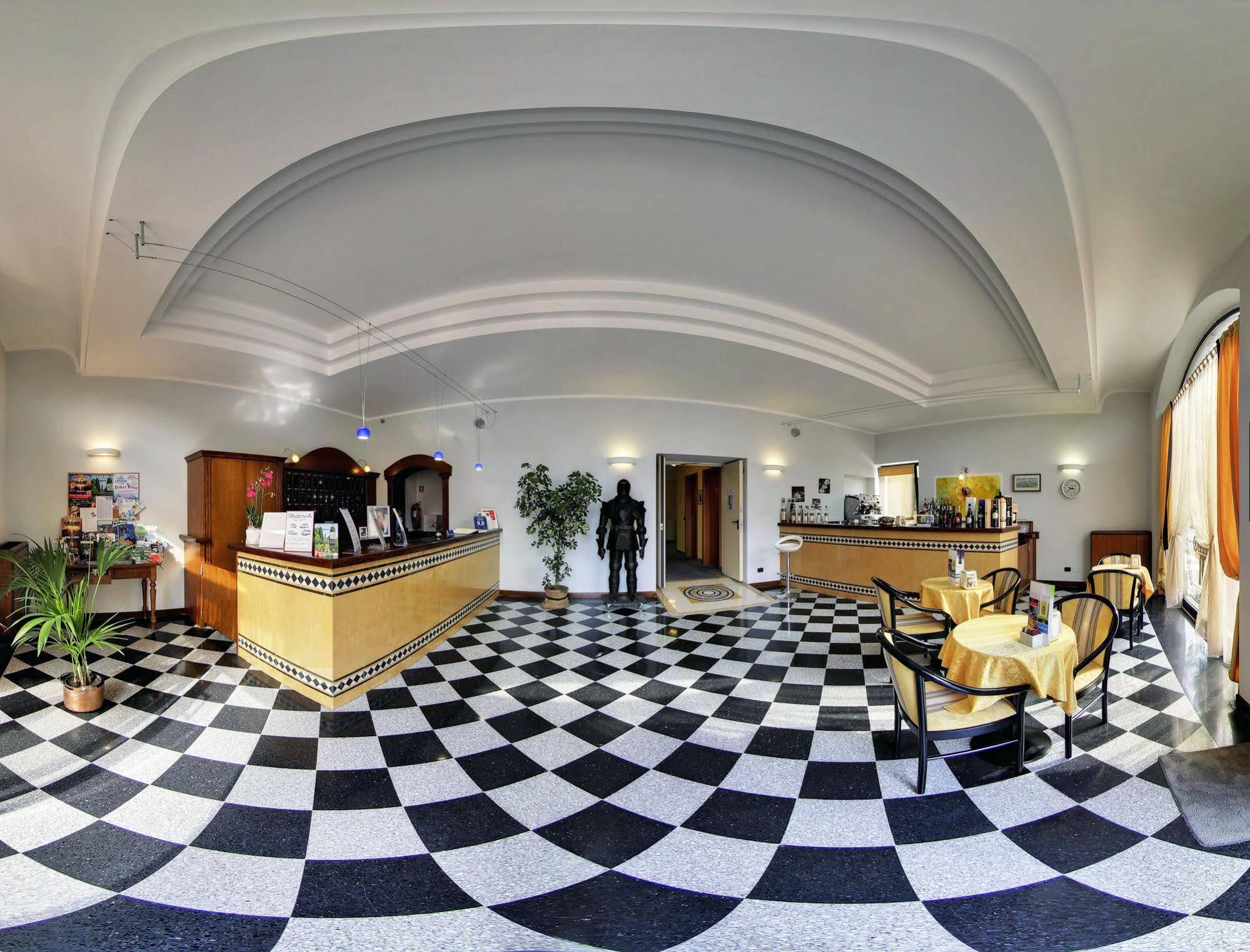 Hotel Postumia Dossobuono Exterior foto